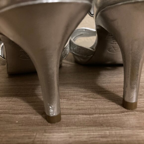 Adrianna Papell Sparkly Silver 3" Heels Sandals 7 1/2 Ankle Straps Dressy Party - Picture 4 of 5